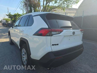 2024 Toyota RAV4 LE - miniatura 2
