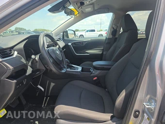 2024 Toyota RAV4 LE – miniatura 7