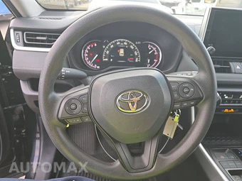 2024 Toyota RAV4 LE – miniatura 10