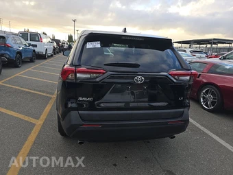2024 Toyota RAV4 LE – miniatura 5
