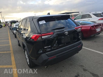 2024 Toyota RAV4 LE – miniatura 6