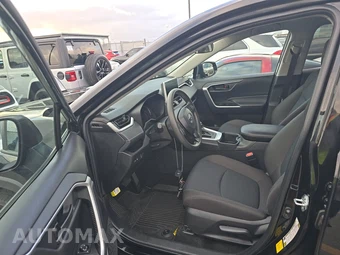 2024 Toyota RAV4 LE – miniatura 7