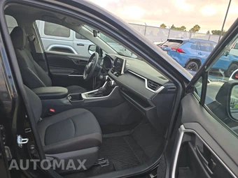 2024 Toyota RAV4 LE – miniatura 8