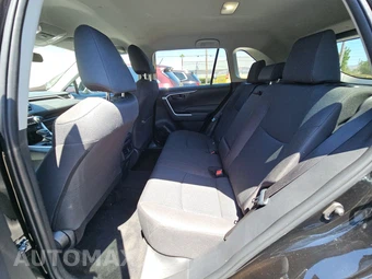 2024 Toyota RAV4 LE - miniatura 13