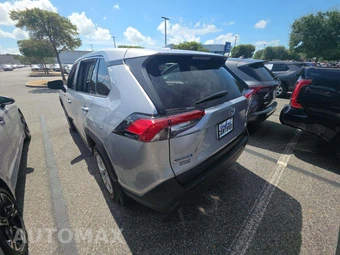 2024 Toyota RAV4 LE - miniatura 2