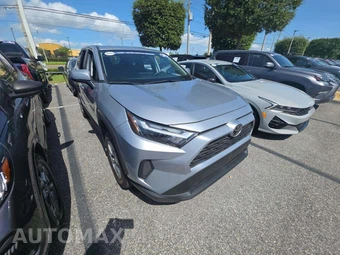 2024 Toyota RAV4 LE - miniatura 4