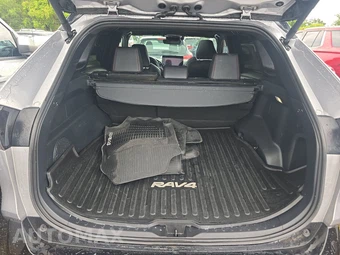 2024 Toyota RAV4 Prime XSE - miniatura 16