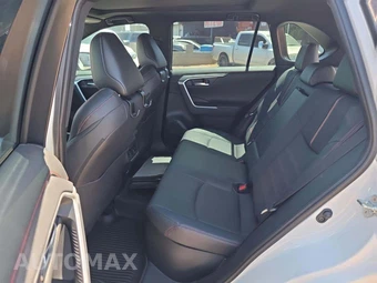 2024 Toyota RAV4 Prime XSE - miniatura 13