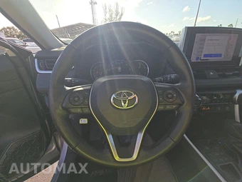 2024 Toyota RAV4 XLE - miniatura 16