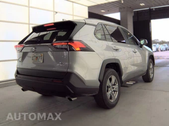 2024 Toyota RAV4 XLE - miniatura 5
