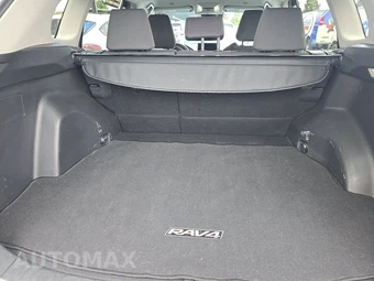 2024 Toyota RAV4 XLE - miniatura 17