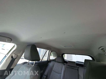 2024 Toyota RAV4 XLE – miniatura 11