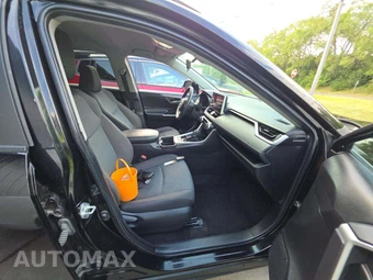 2024 Toyota RAV4 XLE – miniatura 18