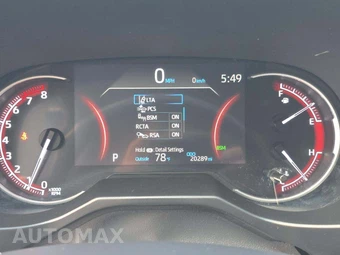 2024 Toyota RAV4 XLE – miniatura 9