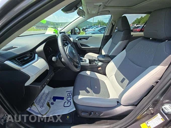 2024 Toyota RAV4 XLE - miniatura 3
