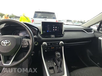 2024 Toyota RAV4 XLE - miniatura 17