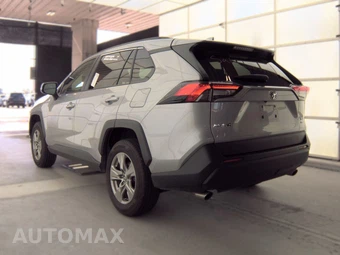 2024 Toyota RAV4 XLE - miniatura 8