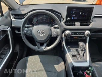 2024 Toyota RAV4 XLE - miniatura 14