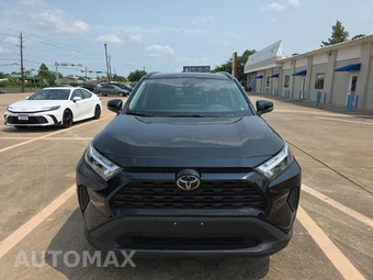 2024 Toyota RAV4 XLE - miniatura 2