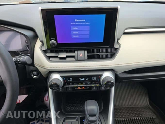 2024 Toyota RAV4 XLE - miniatura 10