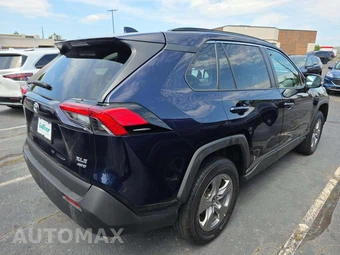 2024 Toyota RAV4 XLE - miniatura 3