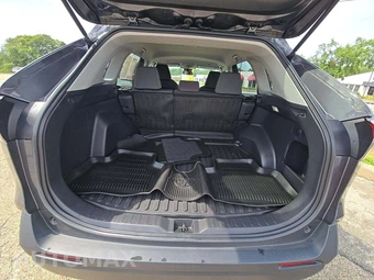 2024 Toyota RAV4 XLE - miniatura 14