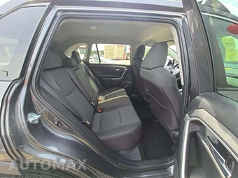 2024 Toyota RAV4 XLE - miniatura 16