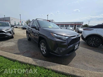 2024 Toyota RAV4 XLE - miniatura 4