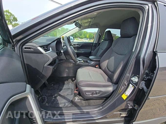 2024 Toyota RAV4 XLE - miniatura 6