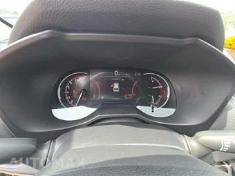 2024 Toyota RAV4 XLE - miniatura 9