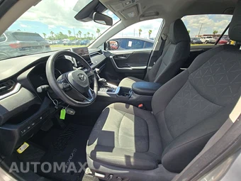 2024 Toyota RAV4 XLE - miniatura 13