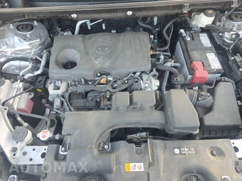 2024 Toyota RAV4 XLE – miniatura 16