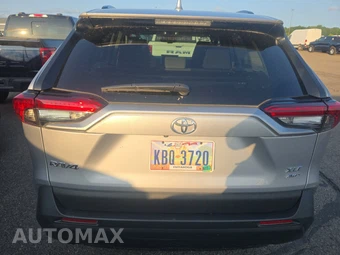 2024 Toyota RAV4 XLE – miniatura 5