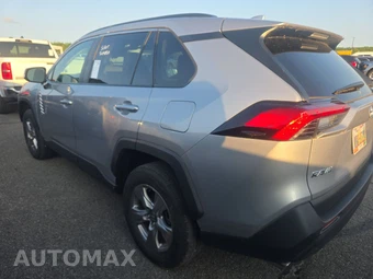 2024 Toyota RAV4 XLE – miniatura 6