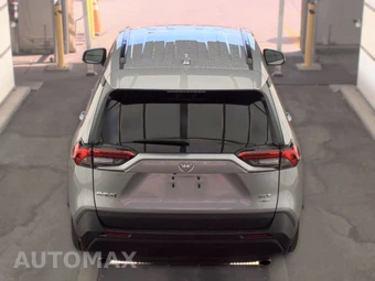 2024 Toyota RAV4 XLE - miniatura 6