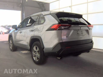 2024 Toyota RAV4 XLE - miniatura 8