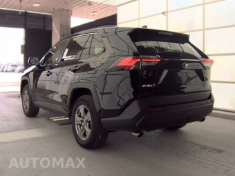2024 Toyota RAV4 XLE – miniatura 8