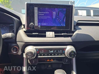 2024 Toyota RAV4 XLE - miniatura 10