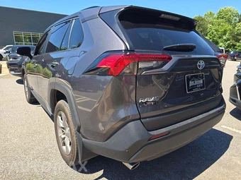 2024 Toyota RAV4 XLE - miniatura 2