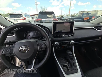2024 Toyota RAV4 XLE - miniatura 17