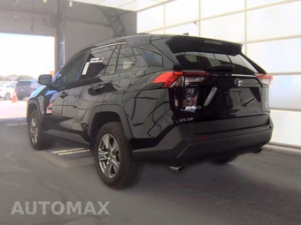 2024 Toyota RAV4 XLE - miniatura 8