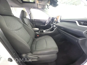 2024 Toyota RAV4 XLE - miniatura 8