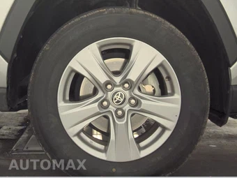 2024 Toyota RAV4 XLE - miniatura 10