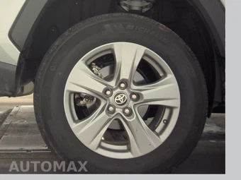 2024 Toyota RAV4 XLE - miniatura 11