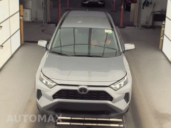2024 Toyota RAV4 XLE - miniatura 2