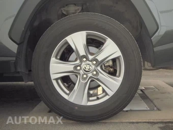 2024 Toyota RAV4 XLE - miniatura 12