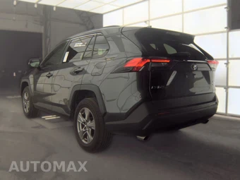 2024 Toyota RAV4 XLE - miniatura 8