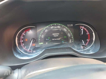 2024 Toyota RAV4 XLE - miniatura 9