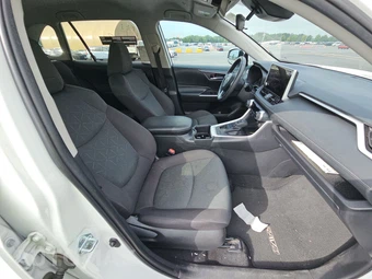 2024 Toyota RAV4 XLE - miniatura 14