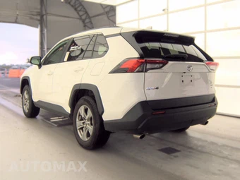 2024 Toyota RAV4 XLE - miniatura 8